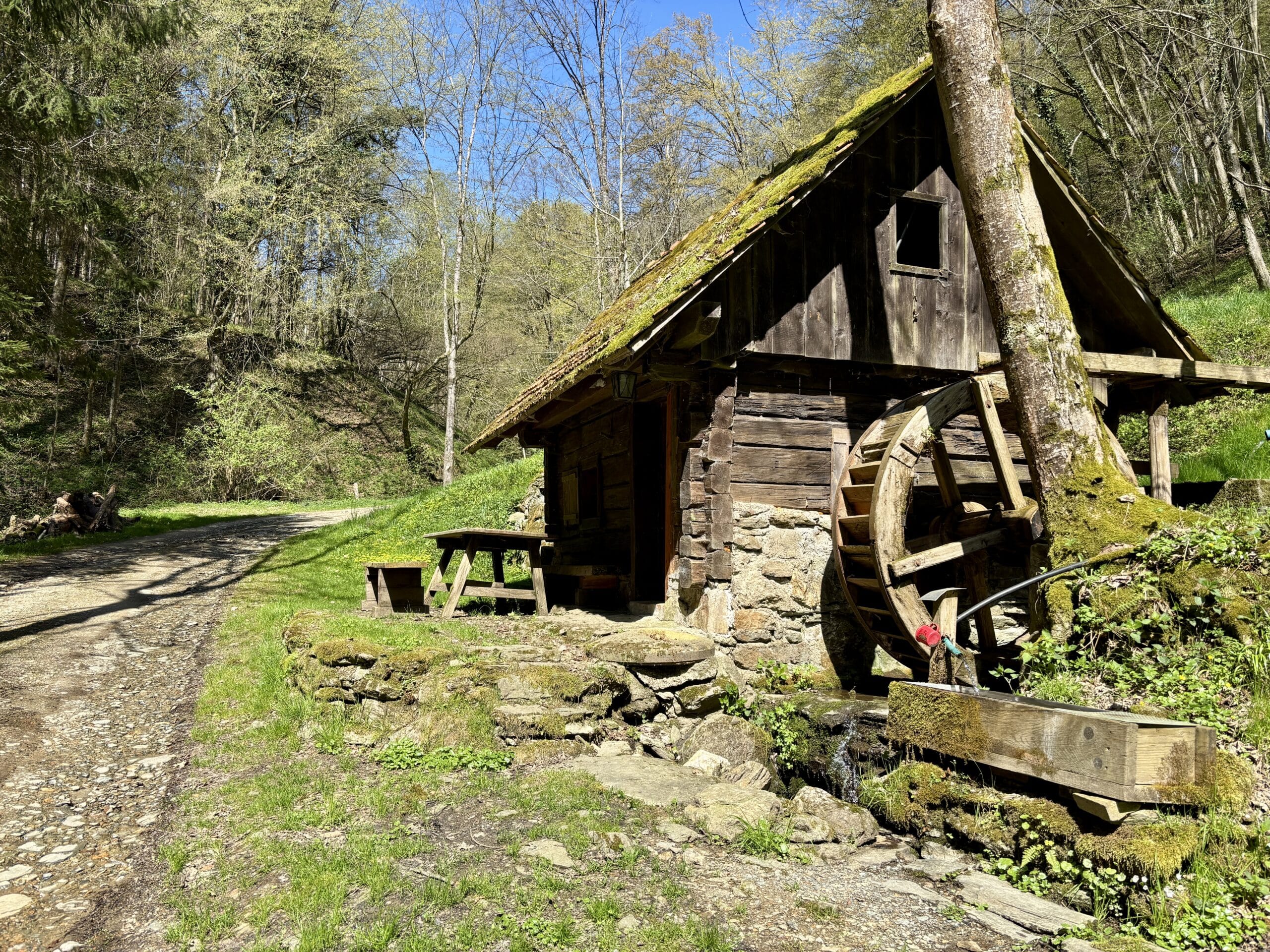 Mühle aus Holz, Holzhütte in Kitzeck Südsteiermark