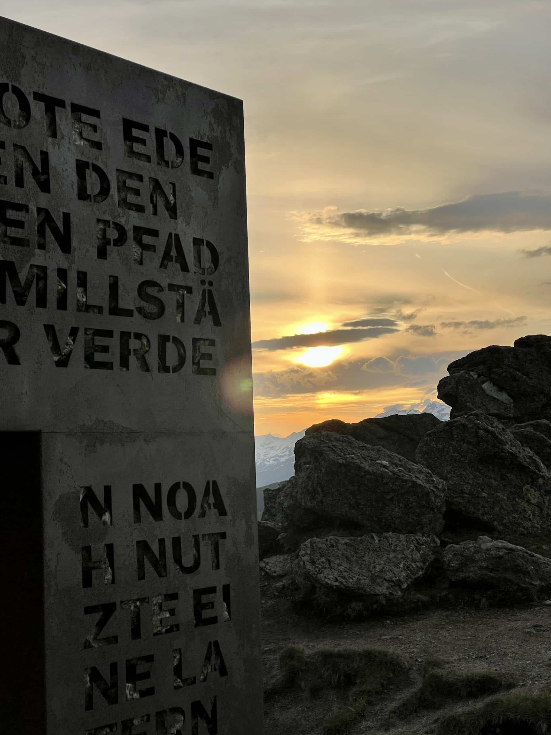 Eisentor auf Berg, Aussichtspunkt, Sonnenuntergang, Granattor