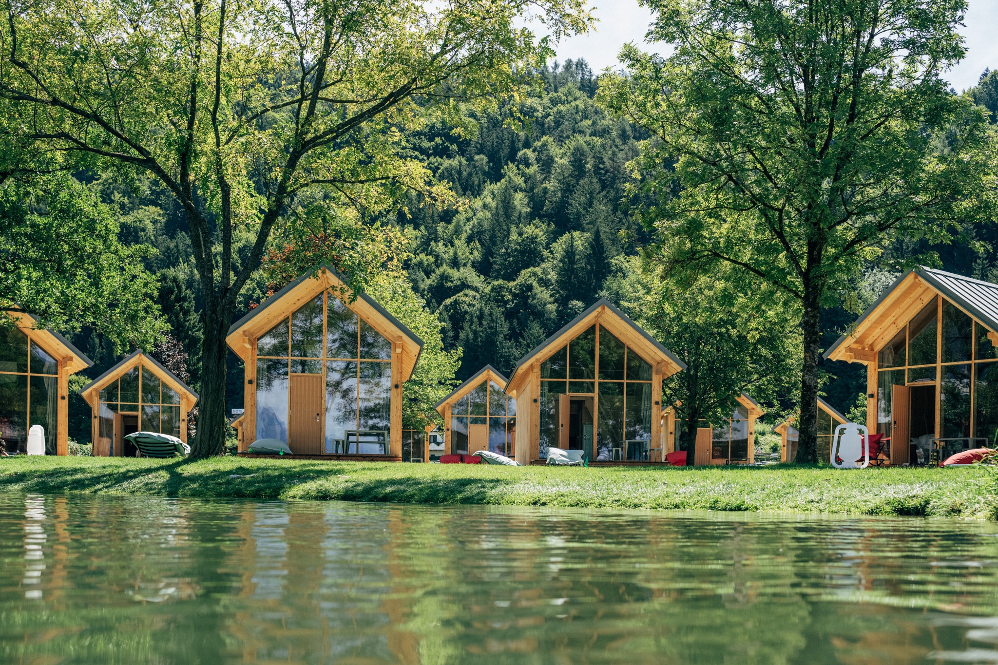Ferienhäuser aus Holz am See; Eco Lodges Millstätter See