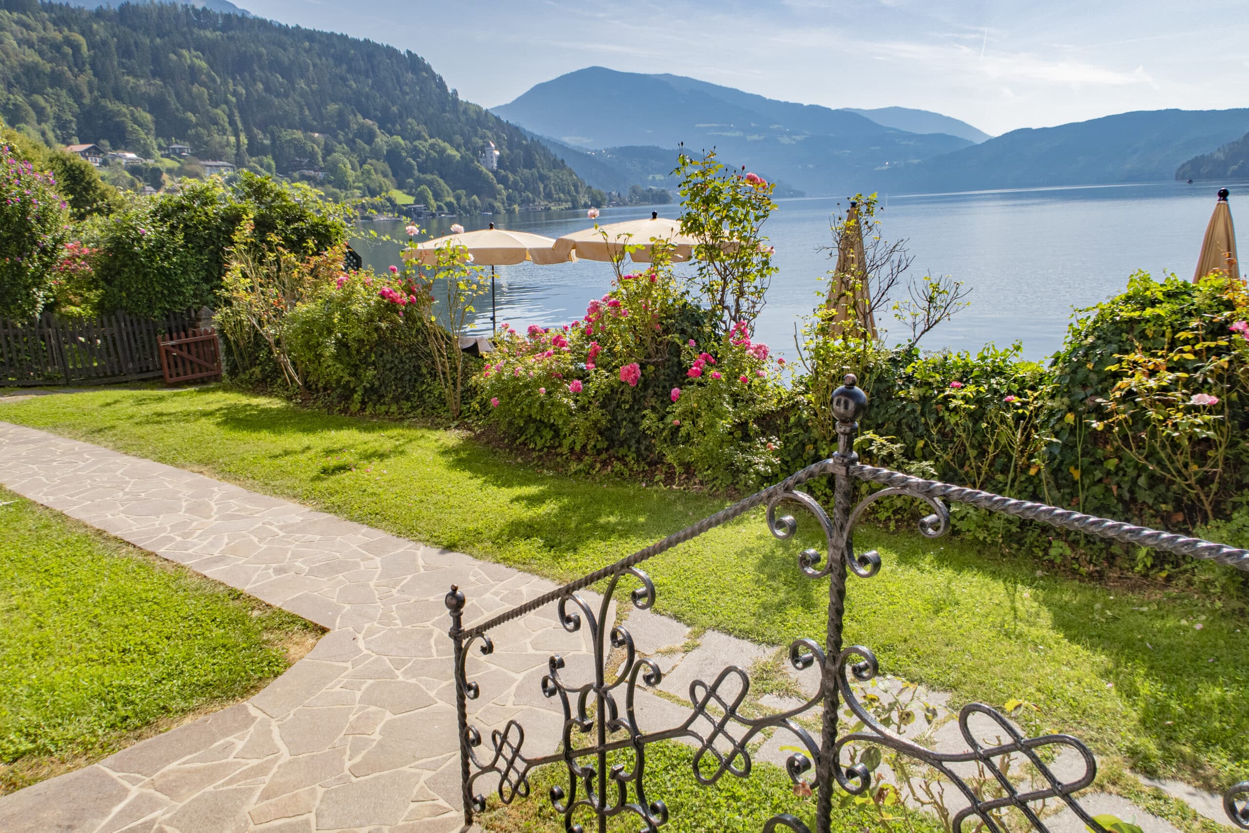 Garten der See-Villa Millstatt direkt am Seeufer