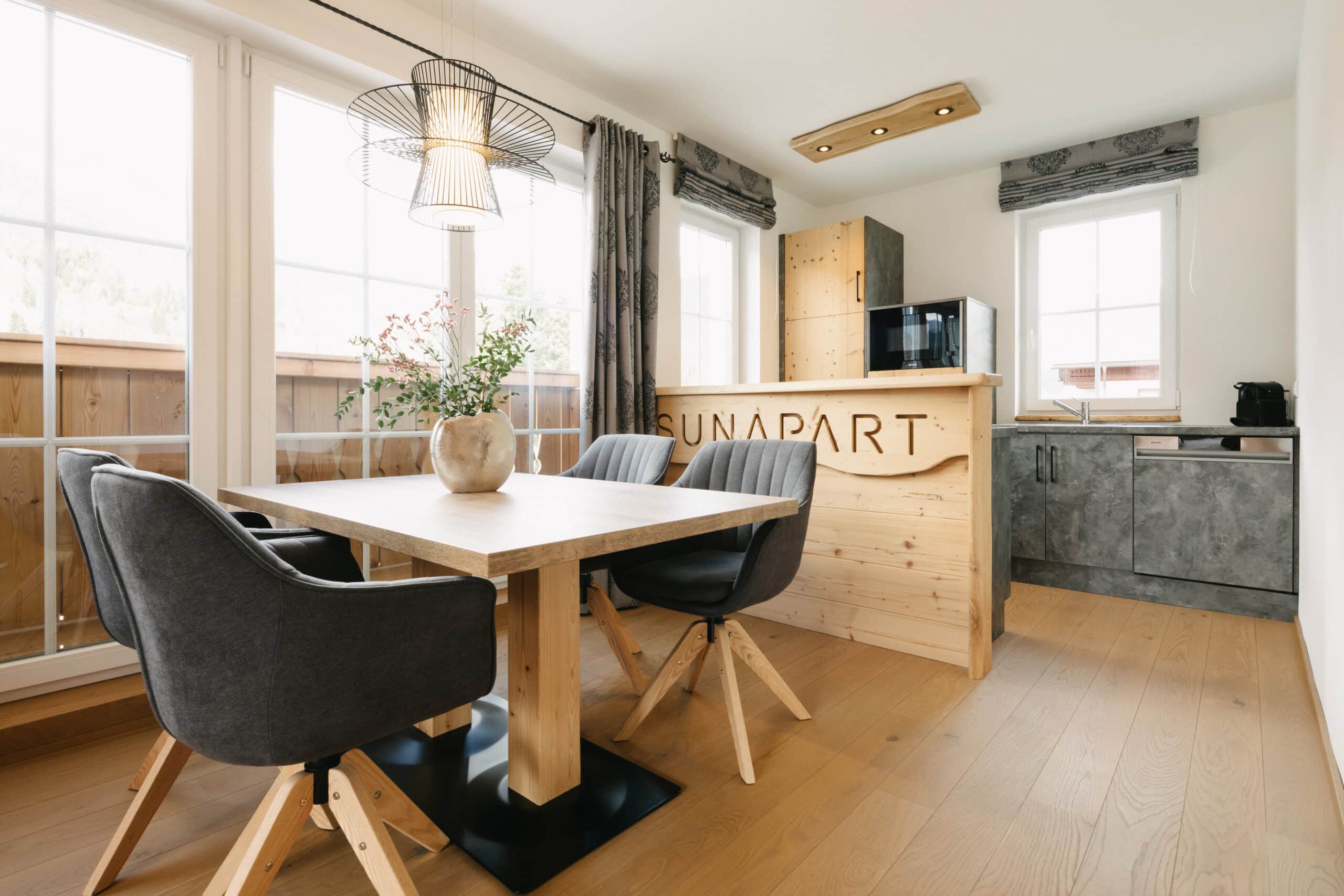 Apartment mit Hund in Weißenbach bei Haus im Ennstal; Wohnraum Sunapart