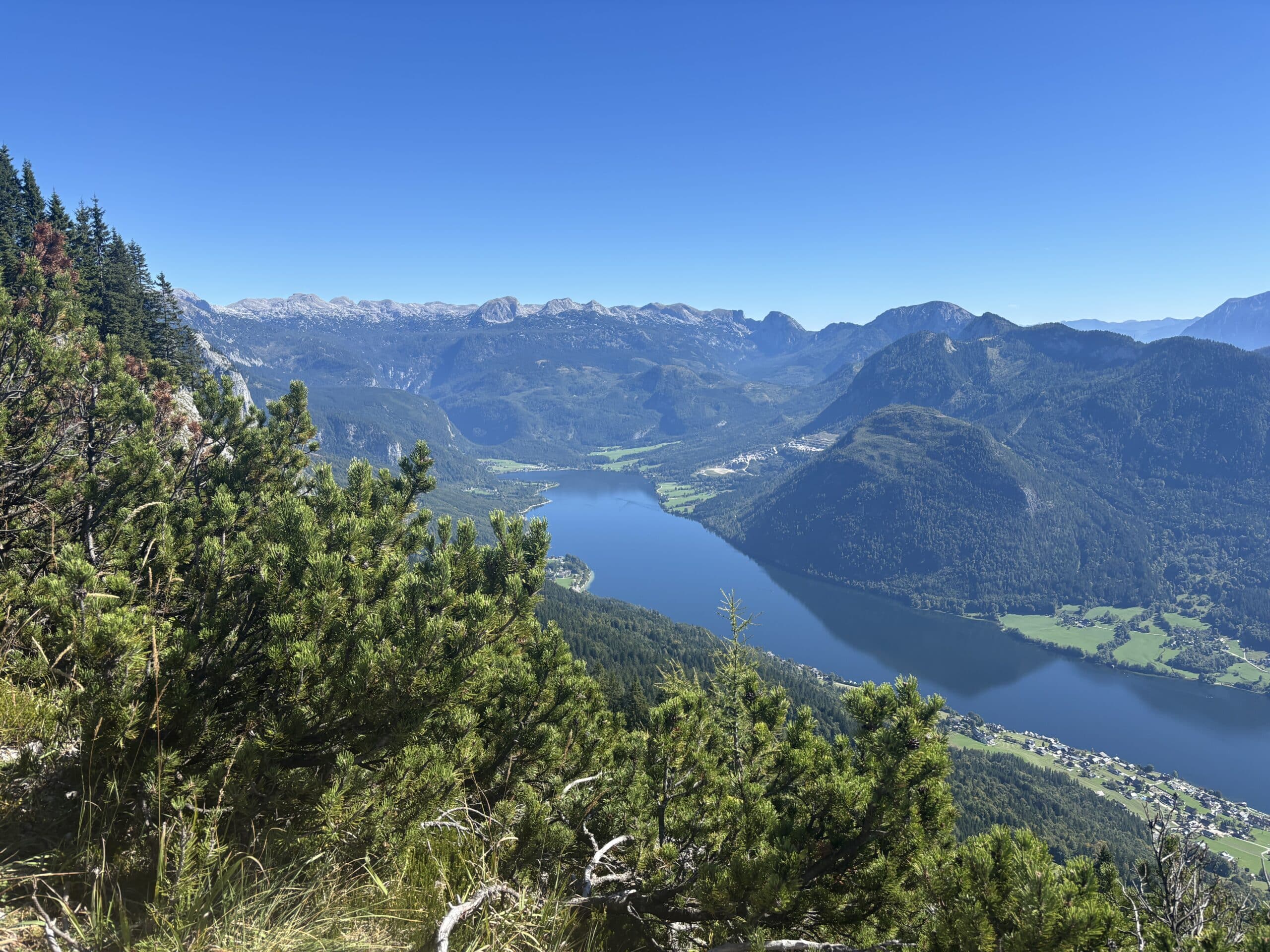 Blick auf Grundlsee am Weg zum Ahornkogel