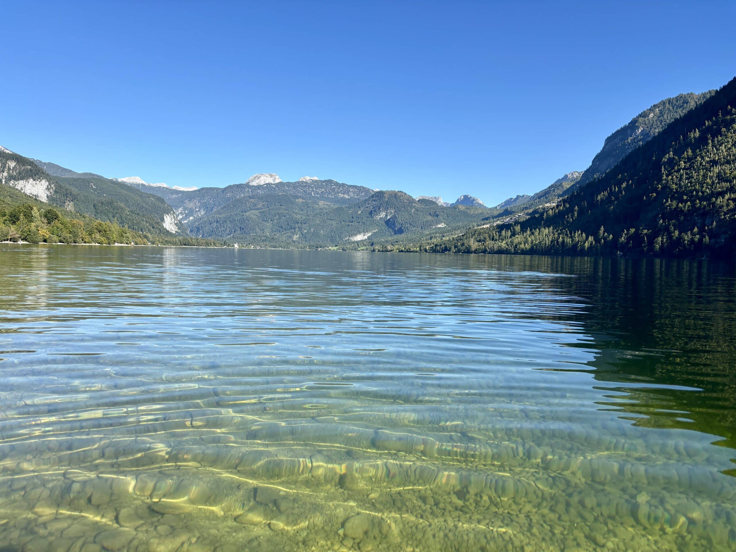 Grundlsee, Abkühlung nach Wanderung auf Ahornkogel