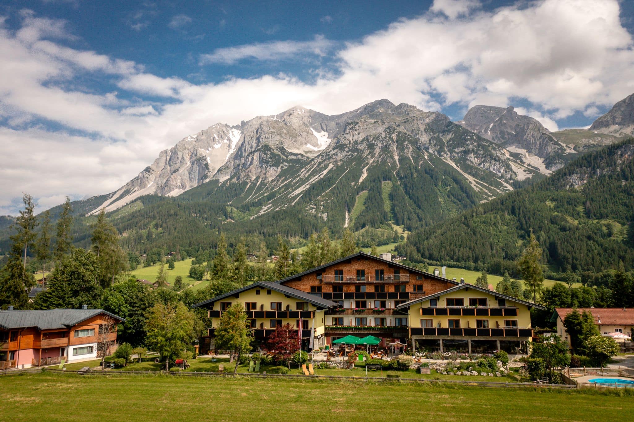 Hotel Almfrieden Ramsau am Dachstein Außenansicht